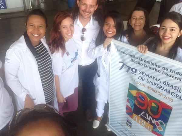 Tenda da Saúde Rodoviária do Plano Piloto - 14/05 Manhã - Presidente Osvaldo Peralta e Diretora Ana Maria